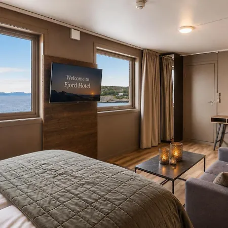 Fjord Hotel 3*